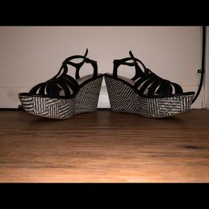 Super cute wedges!